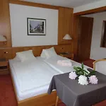 Gassner Bed & Breakfast 3*